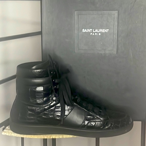 Mens Yves Saint Laurent black crocodile patent leather high top sneaker size 42 - Picture 1 of 6